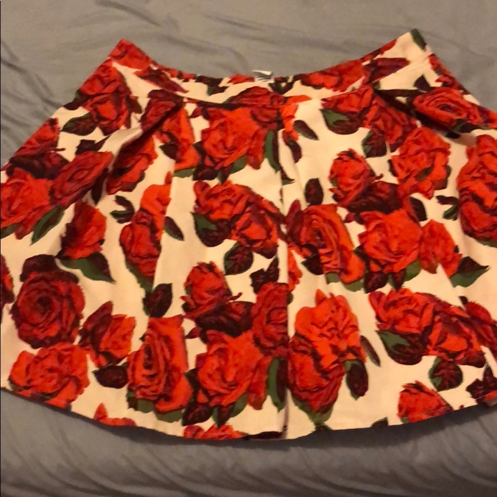 Forever 21 mini puff skirt